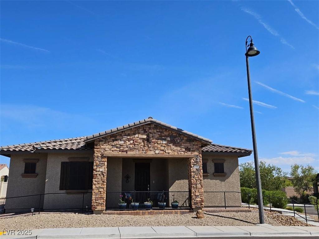 Henderson, NV 89011,790 Charming Holly ST