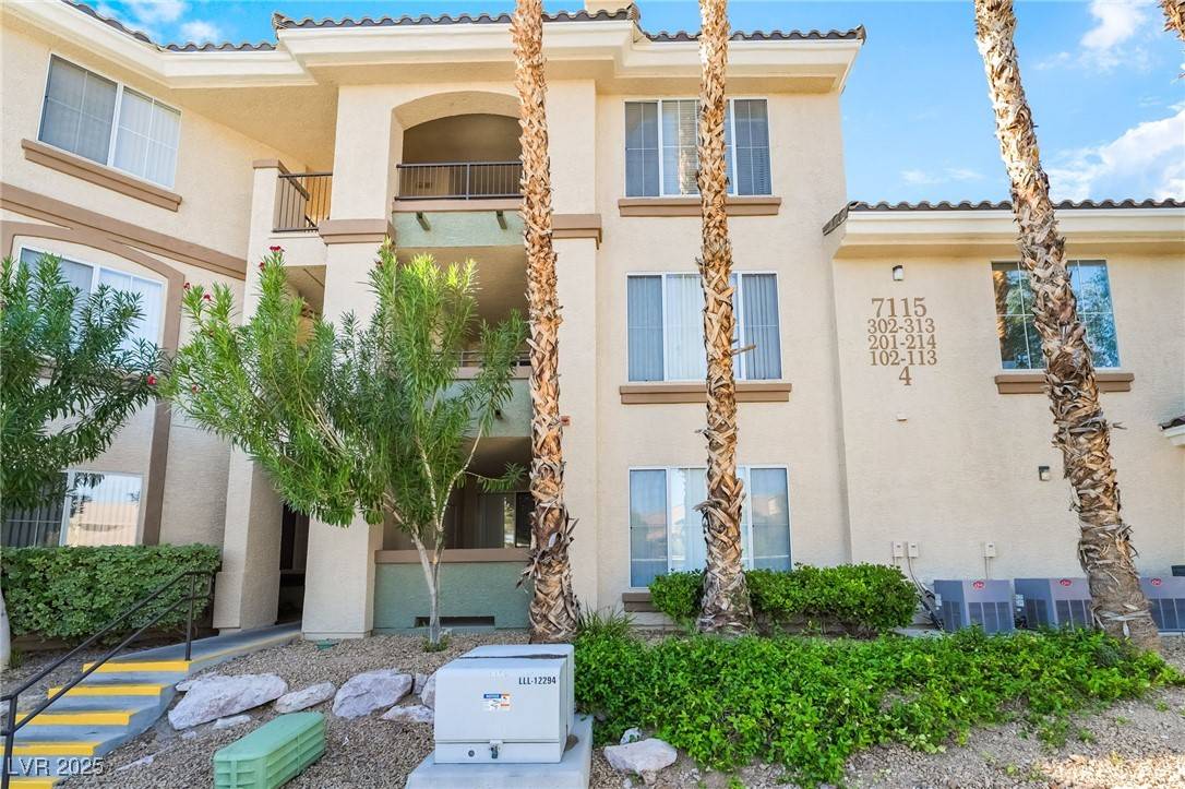 Las Vegas, NV 89113,7115 S Durango DR #213