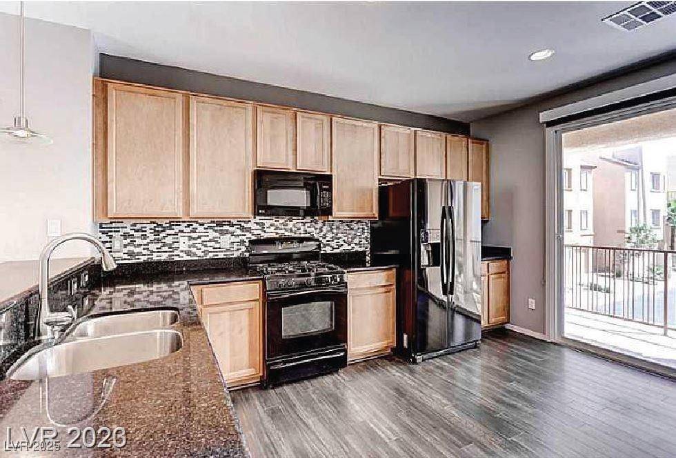 Las Vegas, NV 89178,9368 Hopcroft