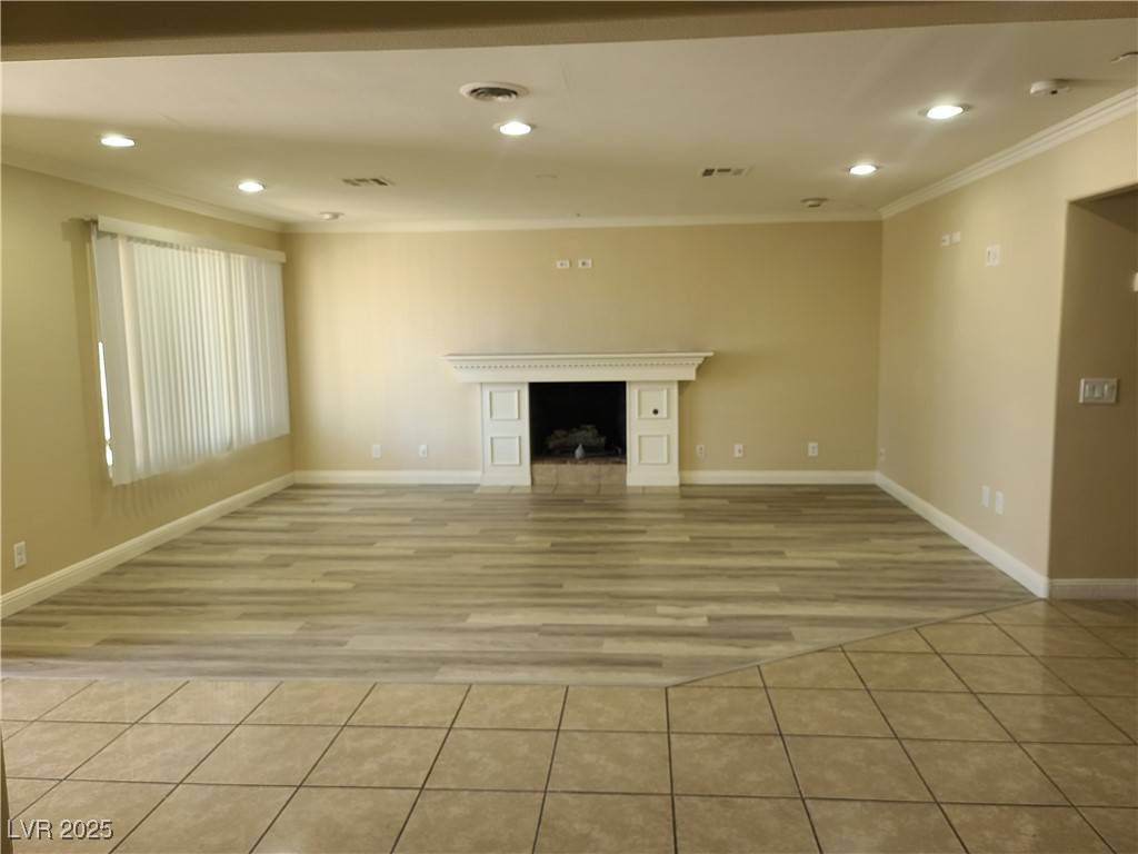 Las Vegas, NV 89121,3161 Cadbury DR