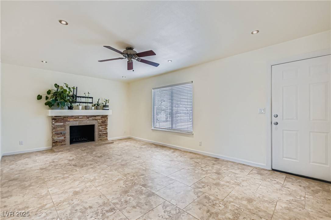 Las Vegas, NV 89110,4632 Shoen AVE