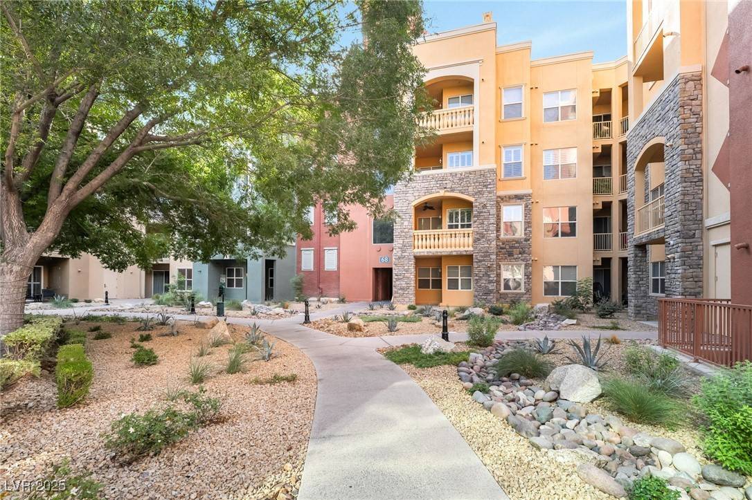 Las Vegas, NV 89123,68 E Serene AVE #102