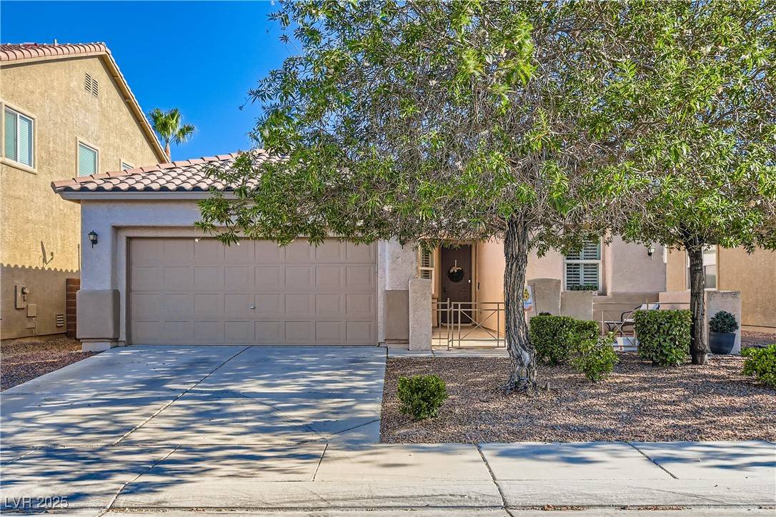 North Las Vegas, NV 89084,2109 Silvereye DR