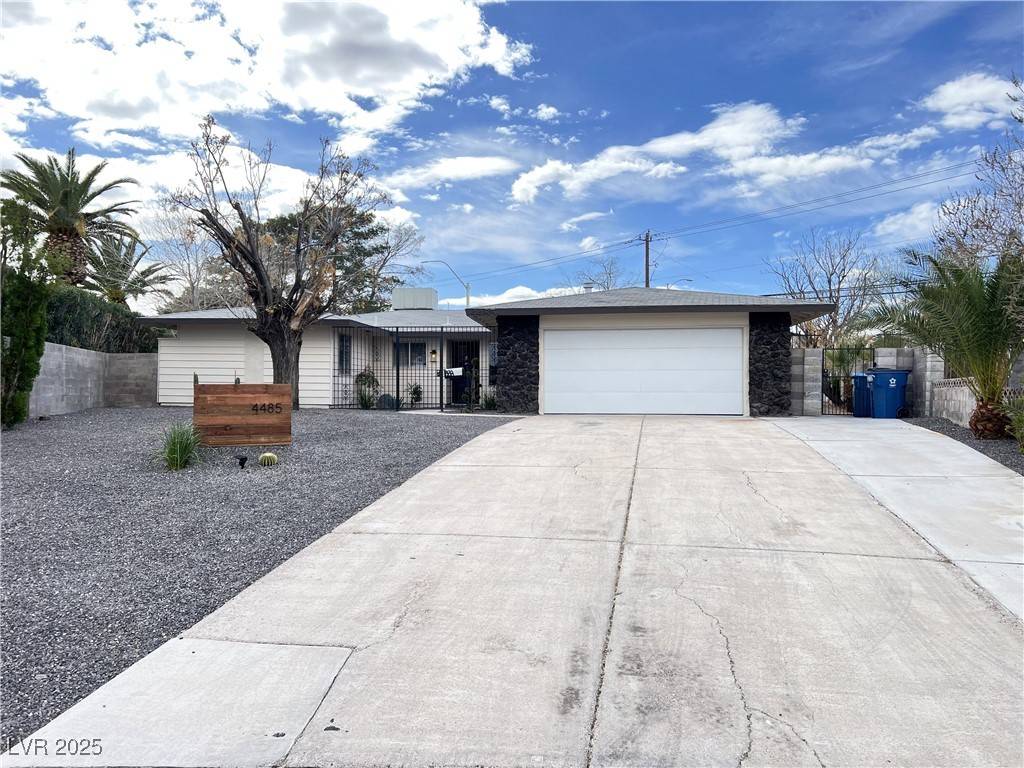 Las Vegas, NV 89121,4485 Greenhill DR