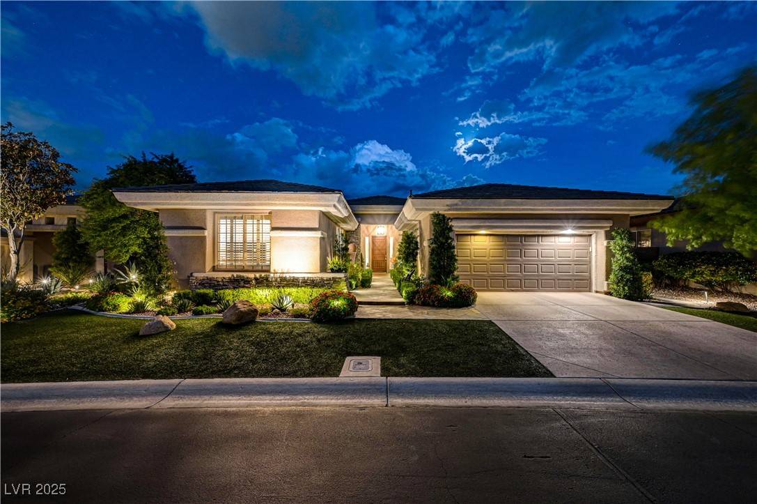 Henderson, NV 89052,105 Fountainhead CIR