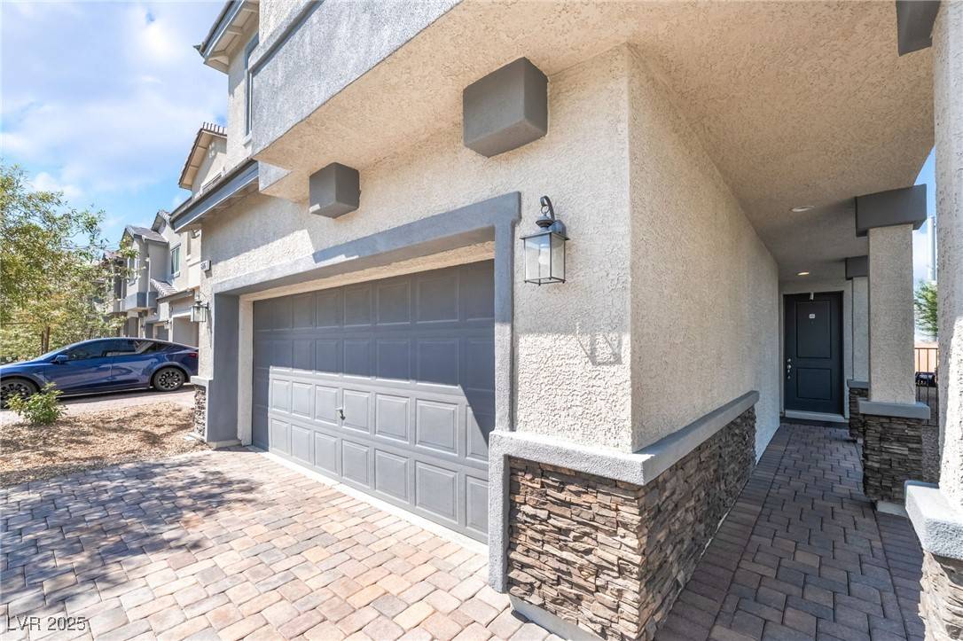 Las Vegas, NV 89141,6506 Emerald Rock CT