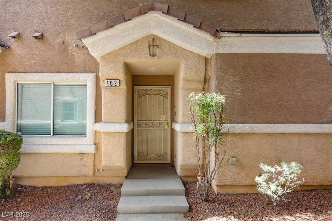 Henderson, NV 89011,6568 Strolling Plains LN #102