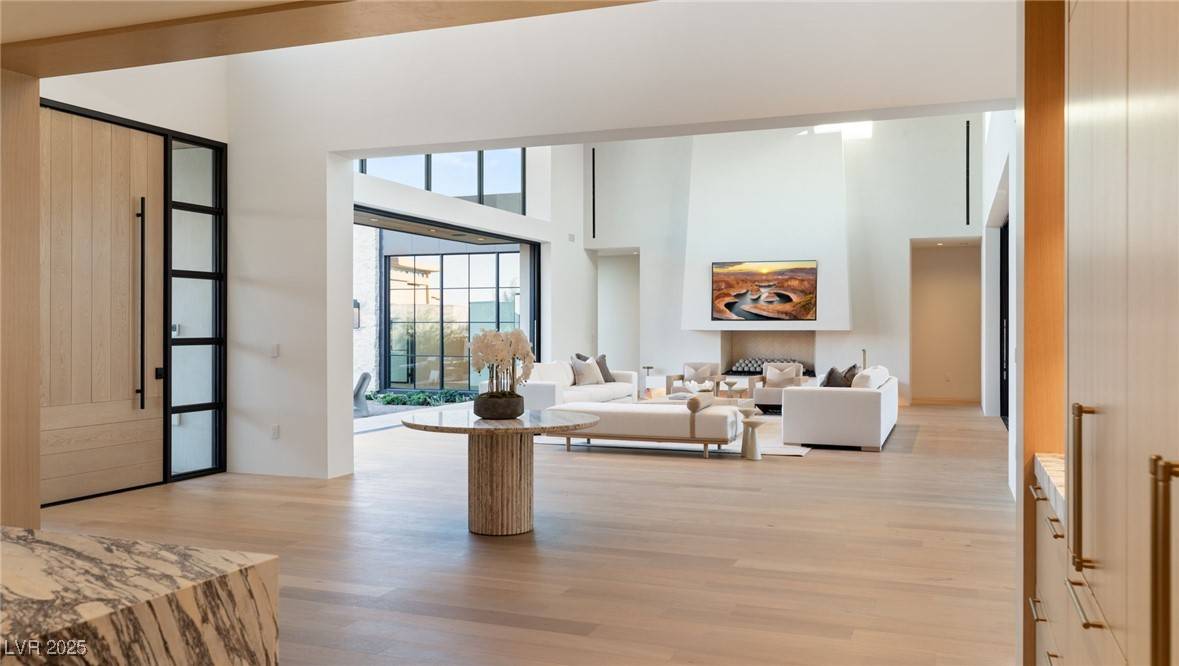 Henderson, NV 89012,23 Sanctuary Peak CT