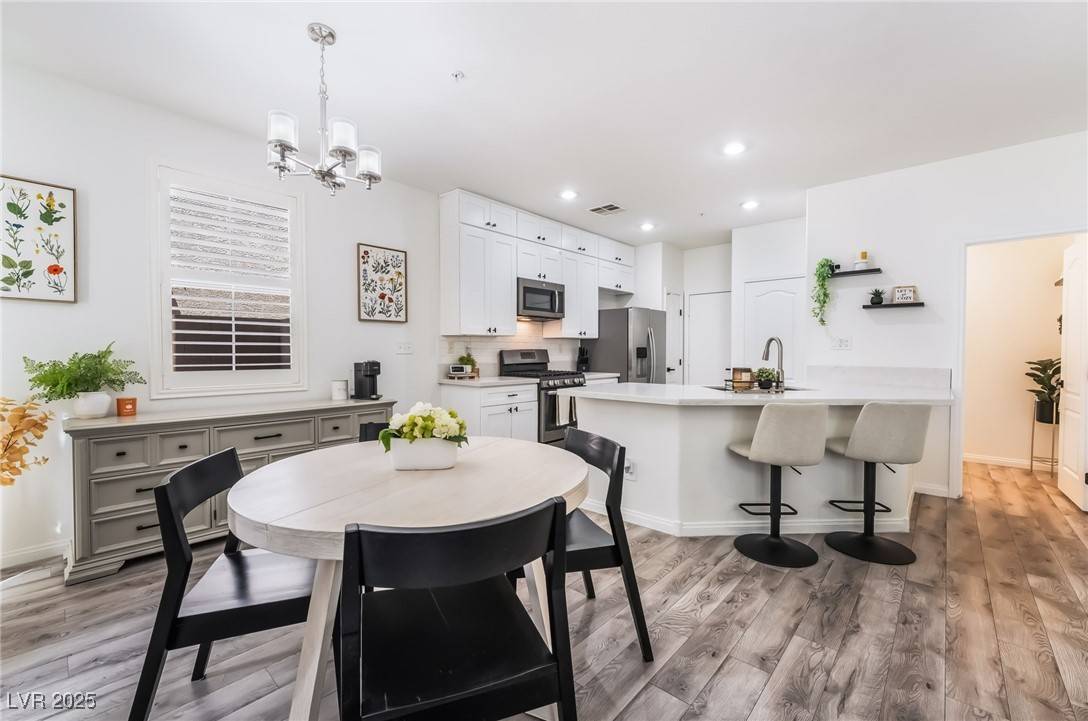 Henderson, NV 89002,653 Monument Point ST