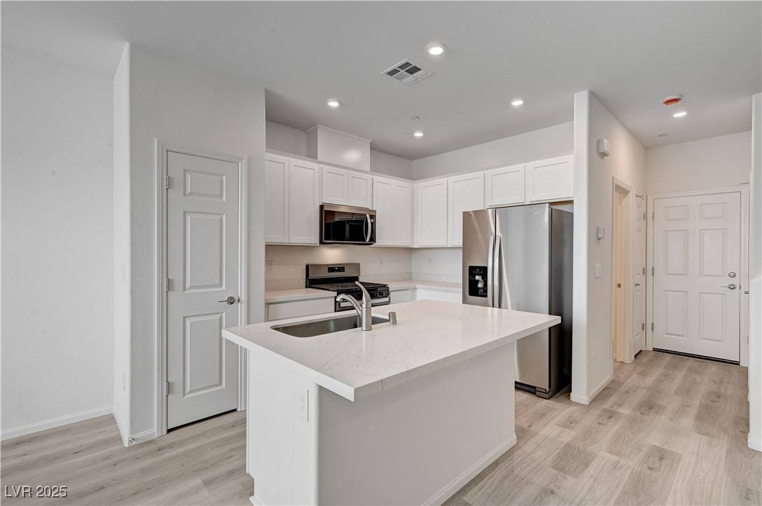 Henderson, NV 89015,626 Bellus PL