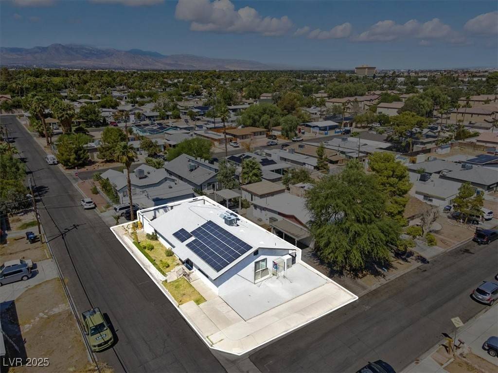 Las Vegas, NV 89106,360 Vandalia ST