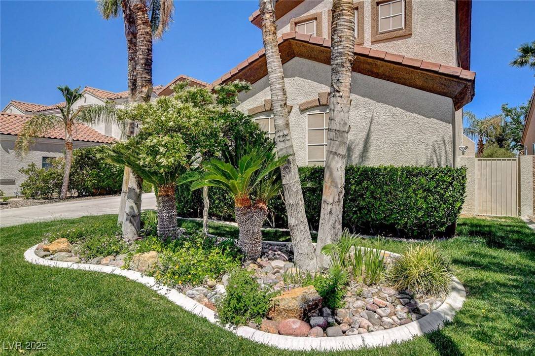 Henderson, NV 89052,2388 Kenneth AVE