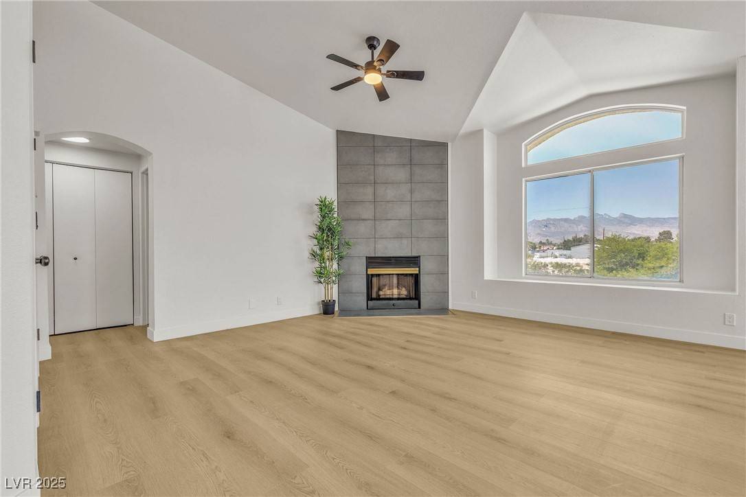 Las Vegas, NV 89149,4800 Grey Wolf LN #202