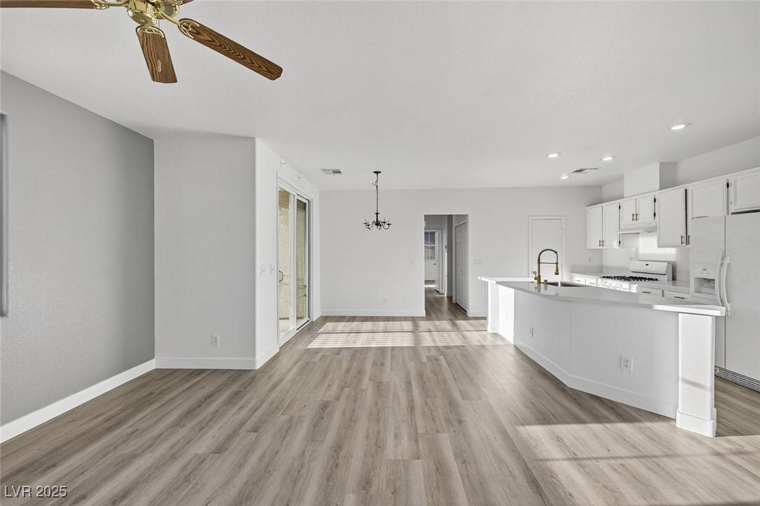 Las Vegas, NV 89118,6255 W Arby AVE #292