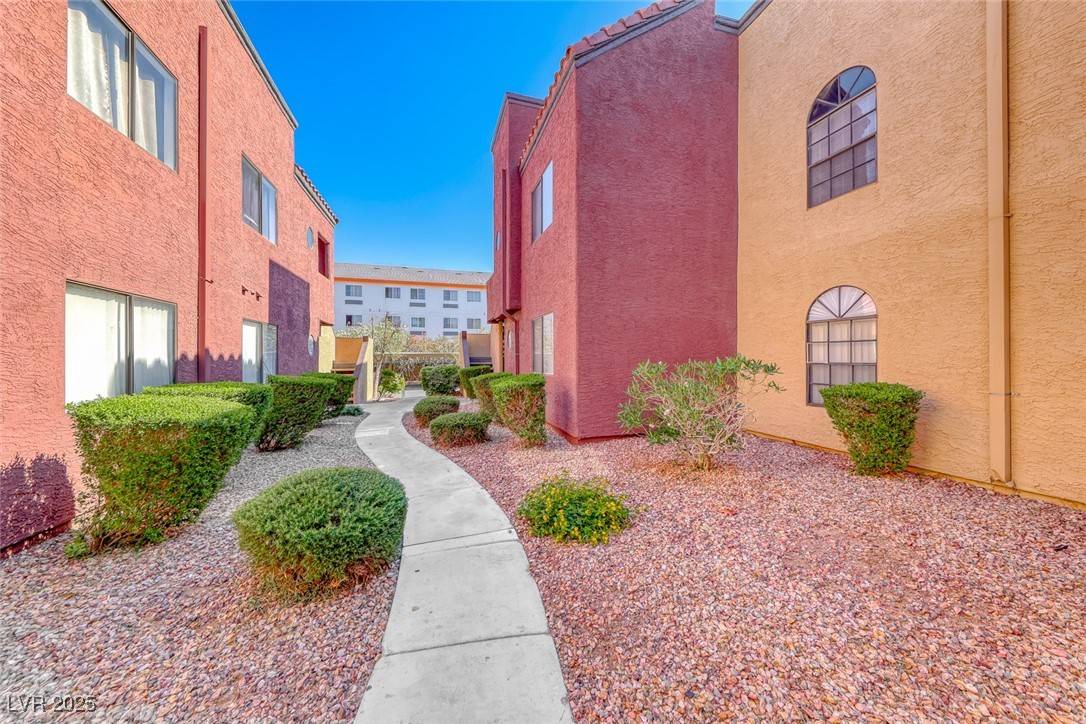 Las Vegas, NV 89121,4050 Pacific Harbors DR #107