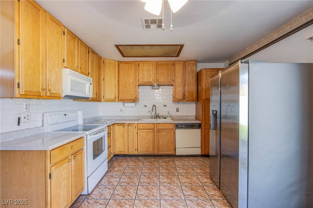 Las Vegas, NV 89107,6225 Arlington AVE