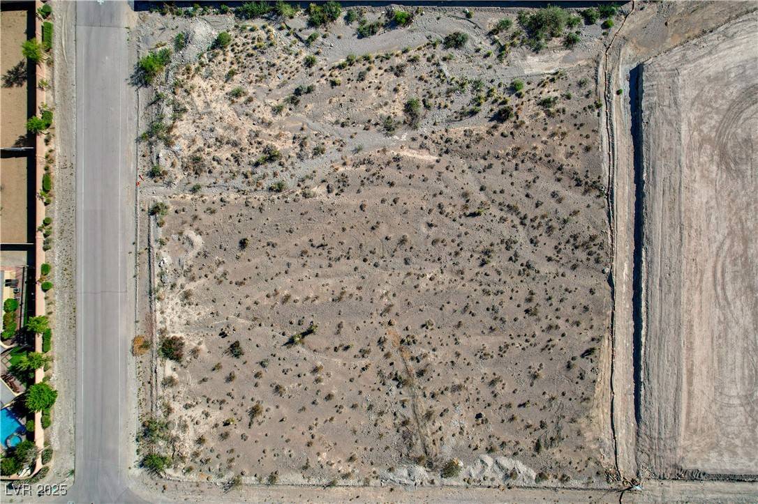 Las Vegas, NV 89143,Maggie Ave