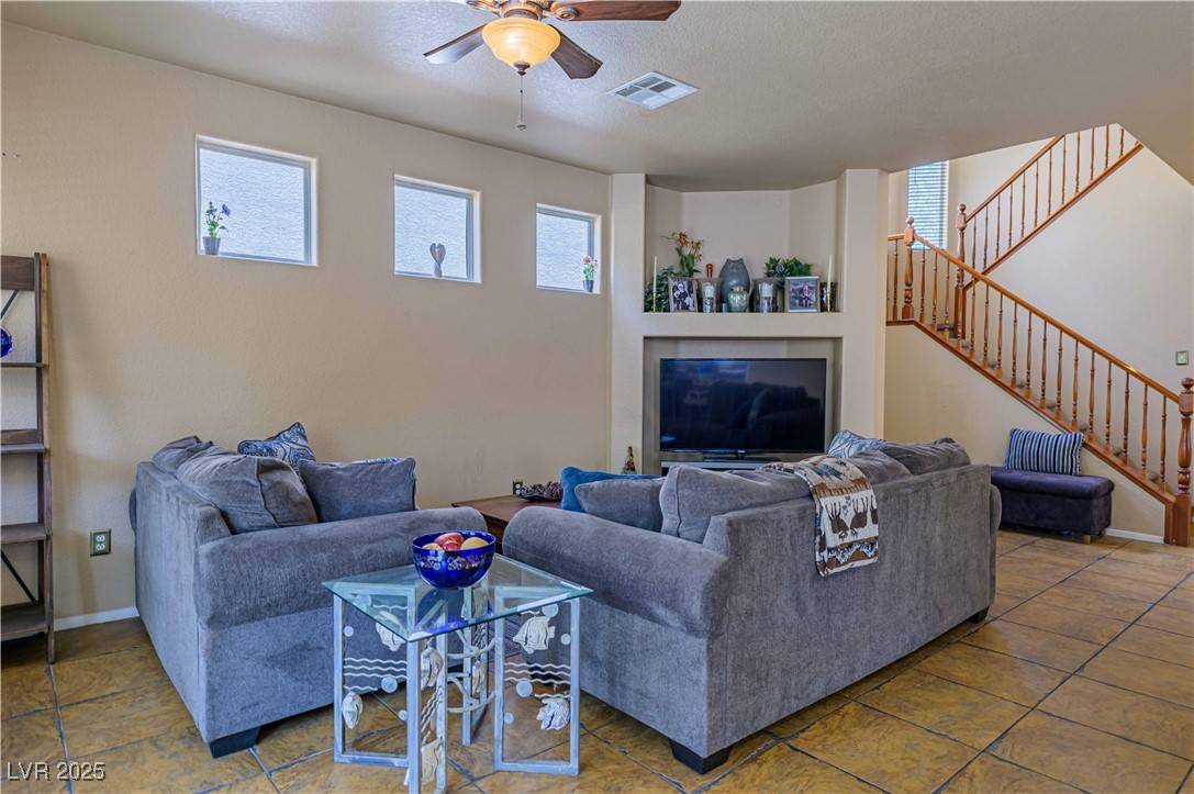 Las Vegas, NV 89141,6279 Dollar Bill CT