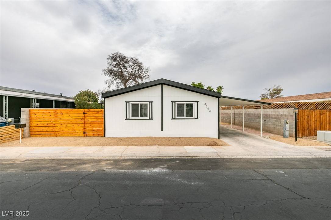 Las Vegas, NV 89122,3394 Allegheny DR
