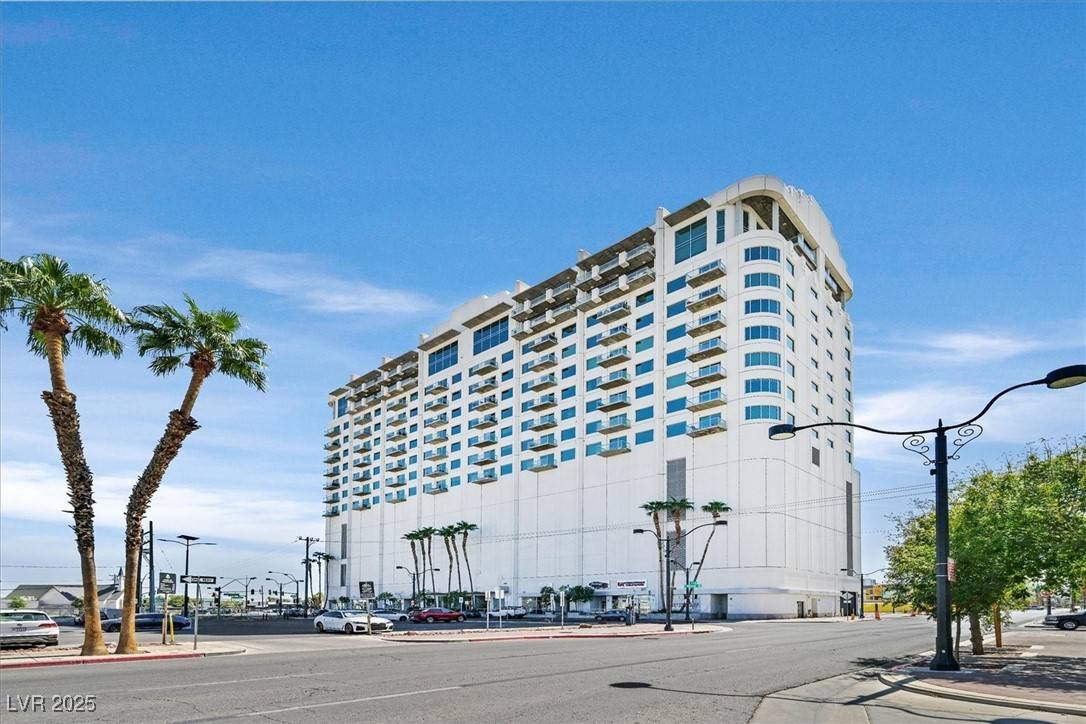 Las Vegas, NV 89101,900 Las Vegas BLVD #1403