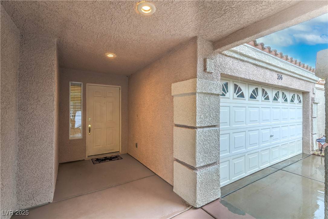 Henderson, NV 89014,356 Promontory DR