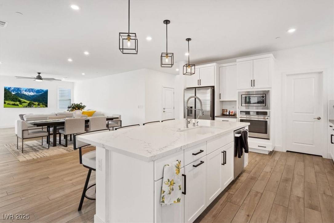 Henderson, NV 89012,222 Pancho Via DR