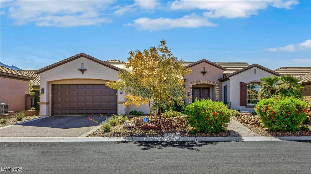 Henderson, NV 89044,2473 Black River Falls DR