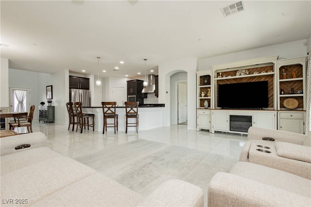 Henderson, NV 89014,844 Flowing Meadow DR