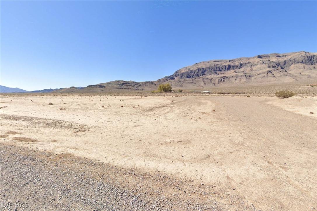 Pahrump, NV 89060,2121 W Duo PL