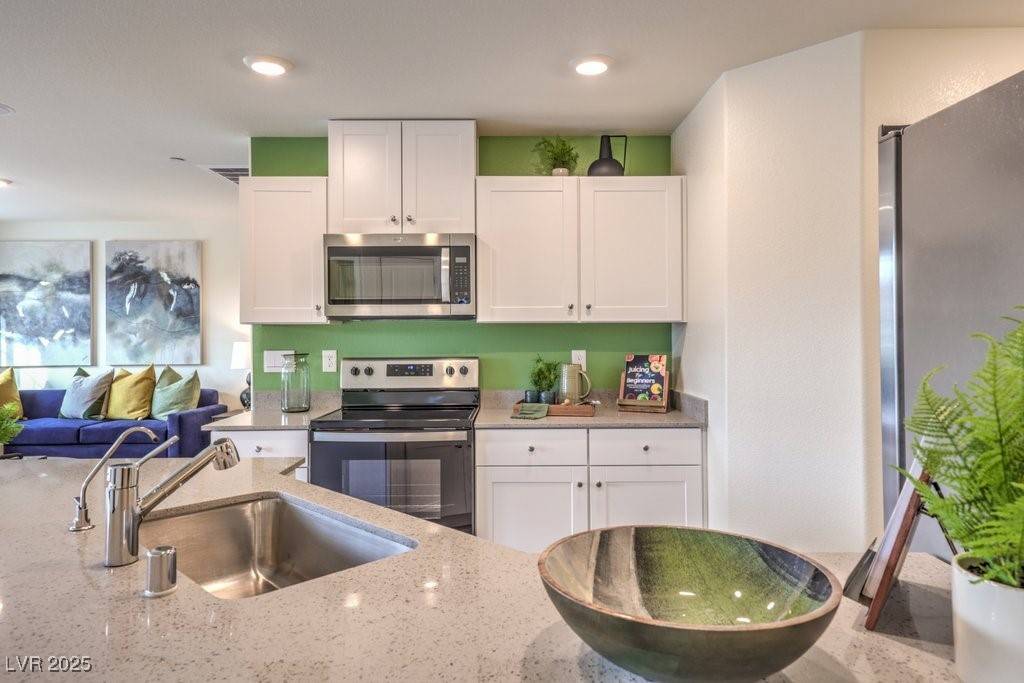 North Las Vegas, NV 89084,7965 Pandora Sky ST #351