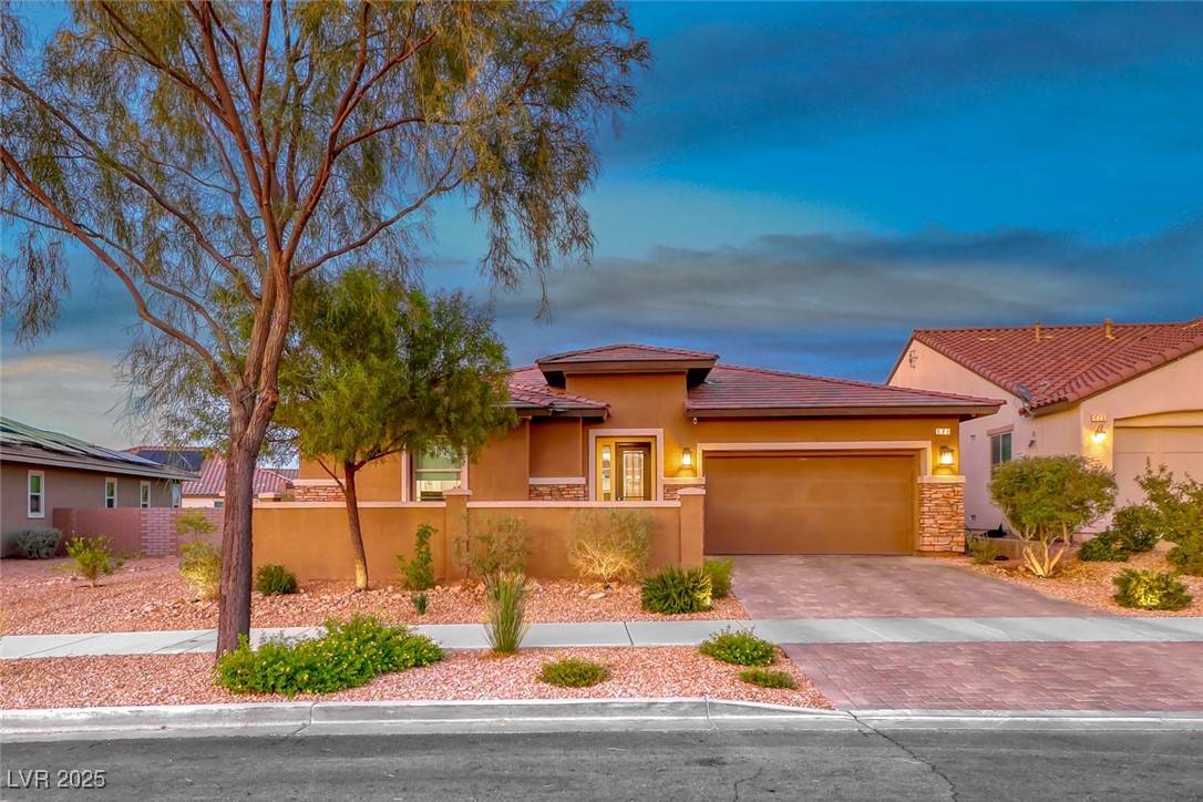 Henderson, NV 89011,529 Cadence View WAY