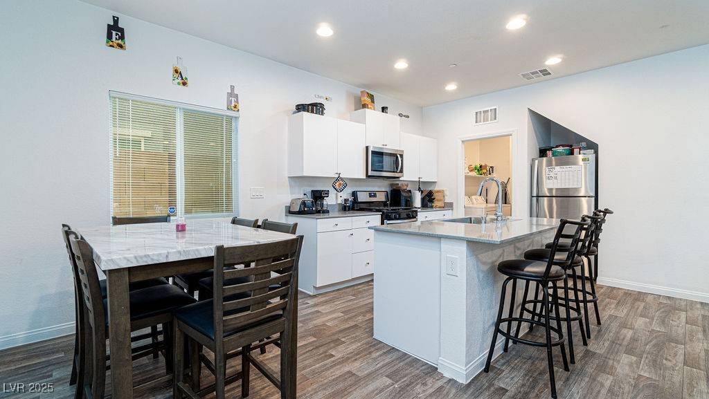 North Las Vegas, NV 89084,6471 Cinnamon Hazlenut ST