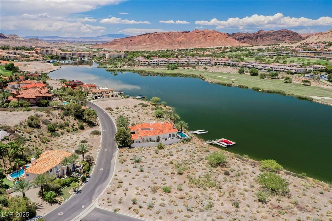 Henderson, NV 89011,22 Grand Corniche DR