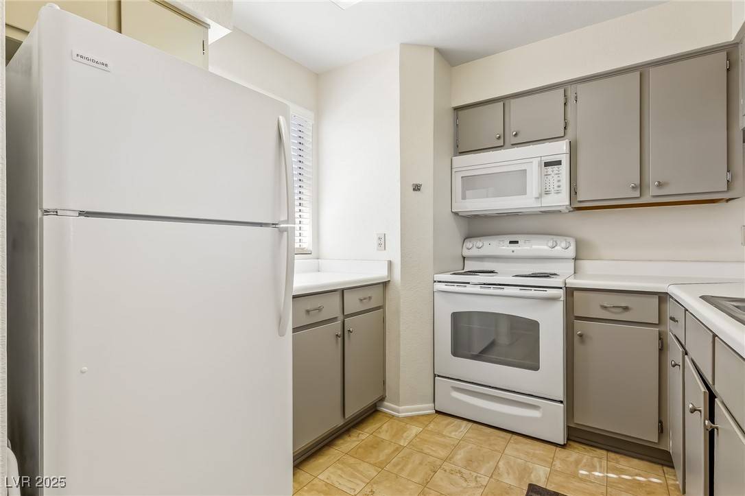 Laughlin, NV 89029,2036 Mesquite LN #303