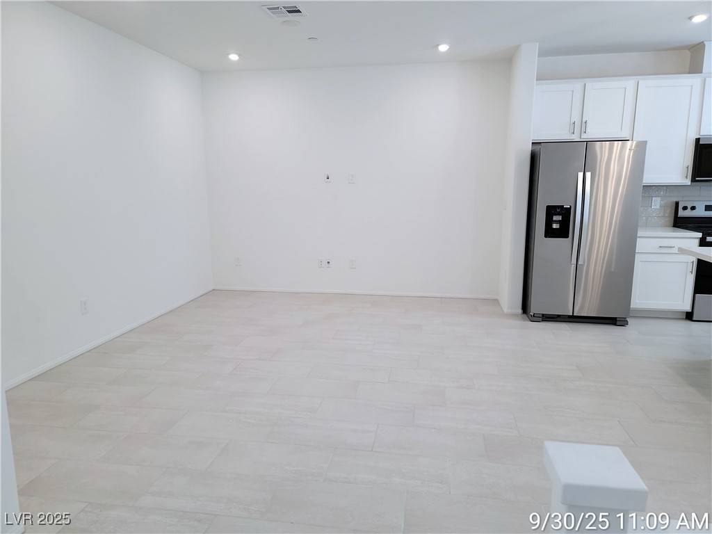 Las Vegas, NV 89148,8671 Luxuriant AVE