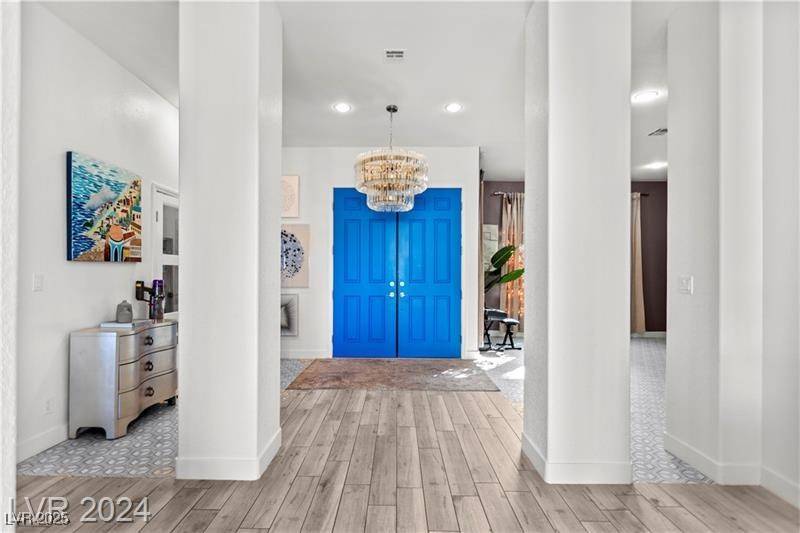 Las Vegas, NV 89117,8928 Echo Ridge DR