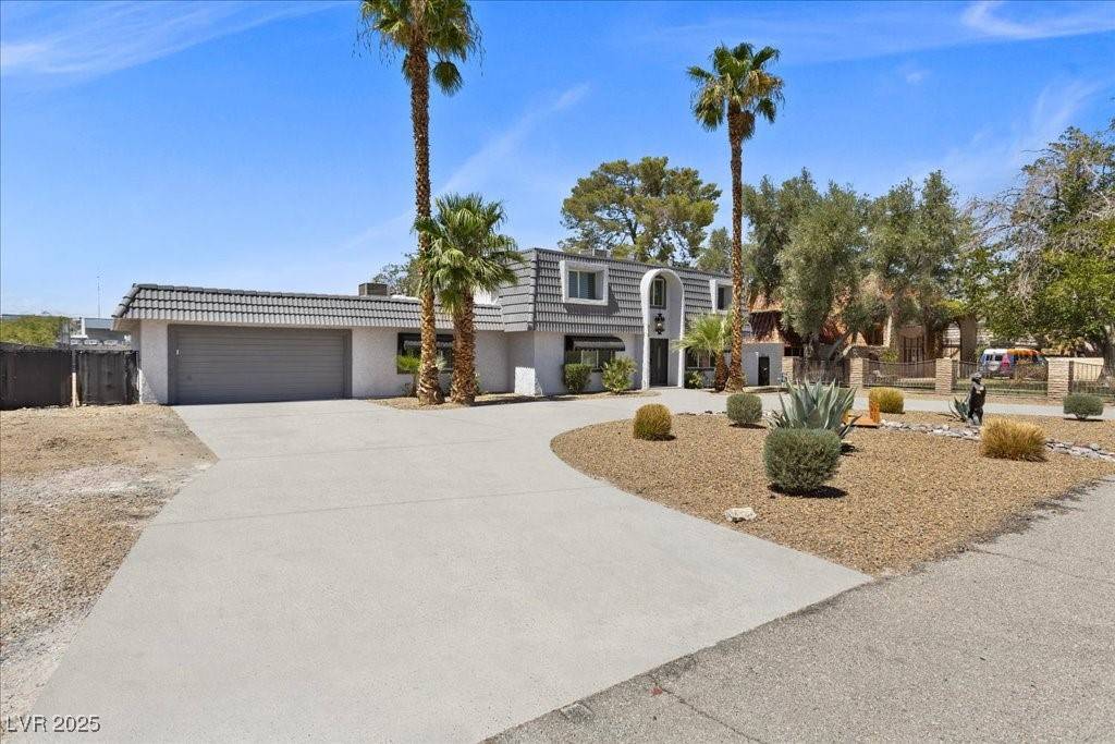 Las Vegas, NV 89107,818 Lacy LN