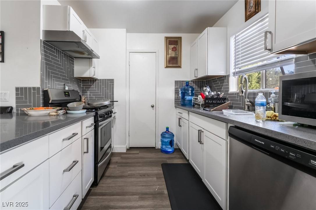 Las Vegas, NV 89110,4809 Sunny Brook AVE