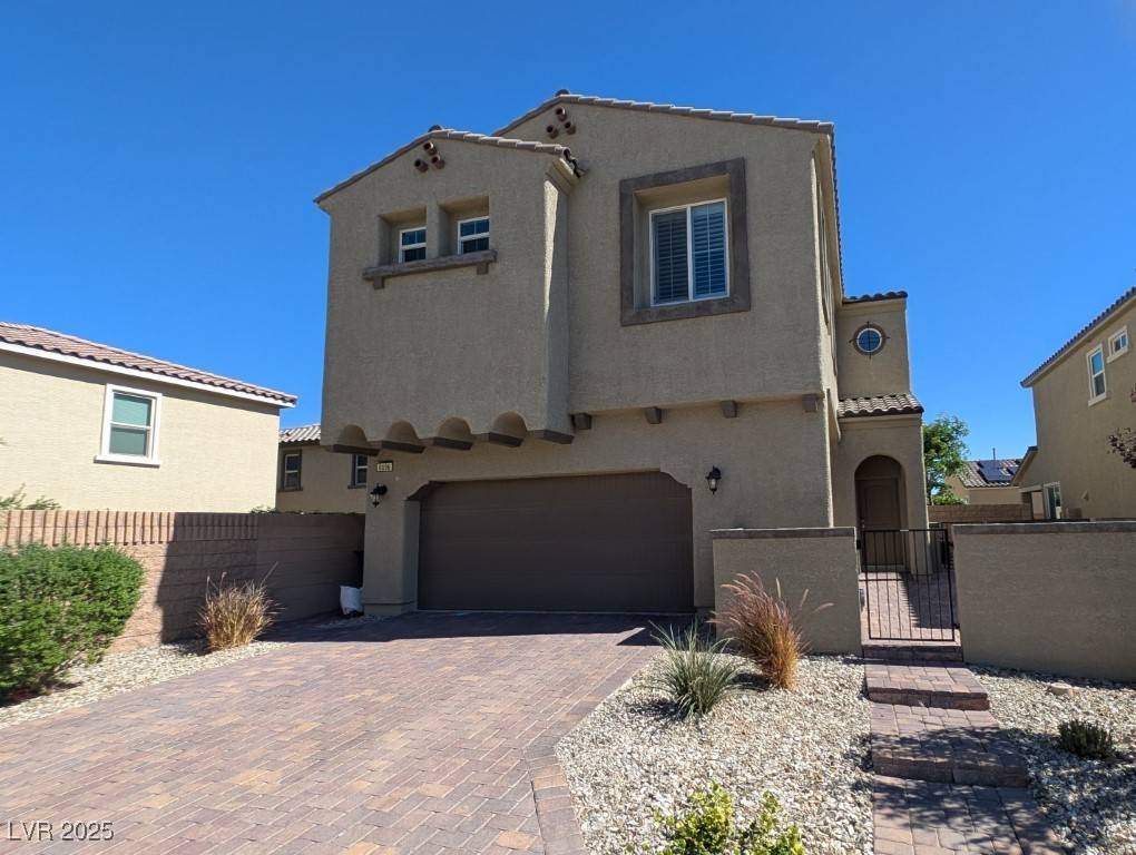Las Vegas, NV 89166,8096 Skye Roar CT