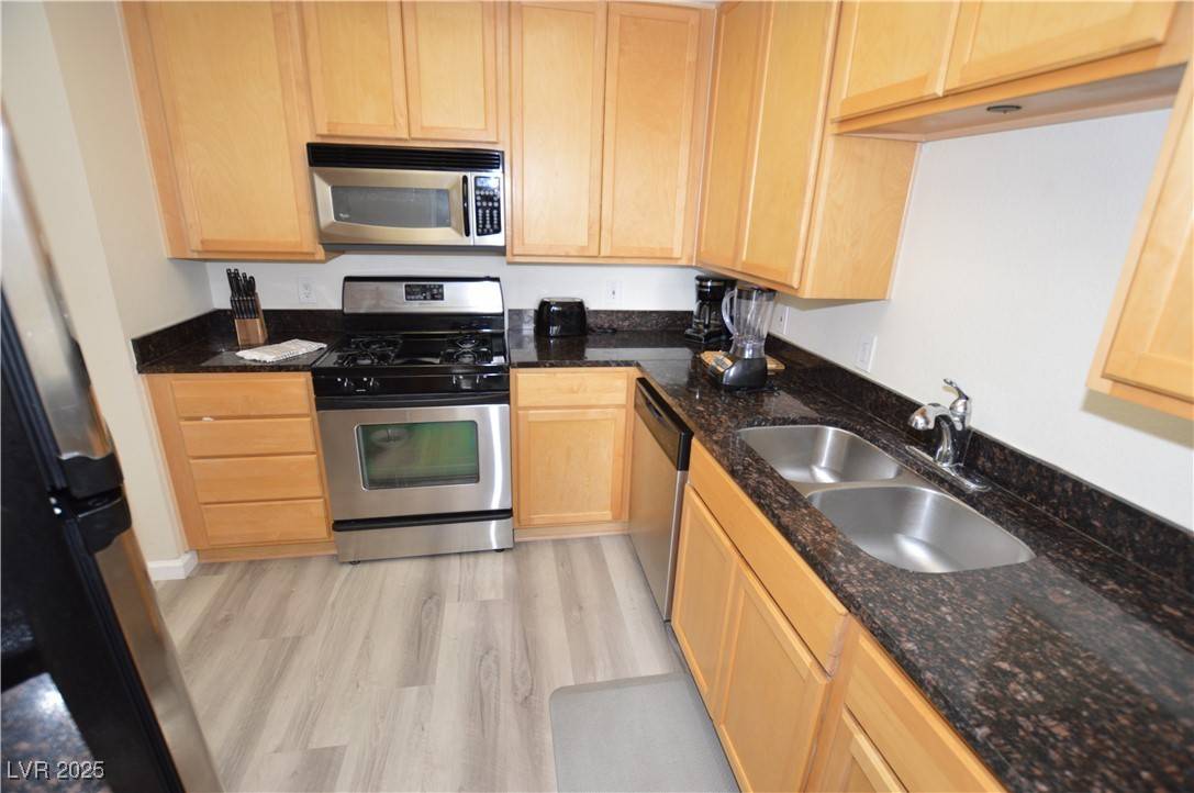 Las Vegas, NV 89169,270 E Flamingo RD #418