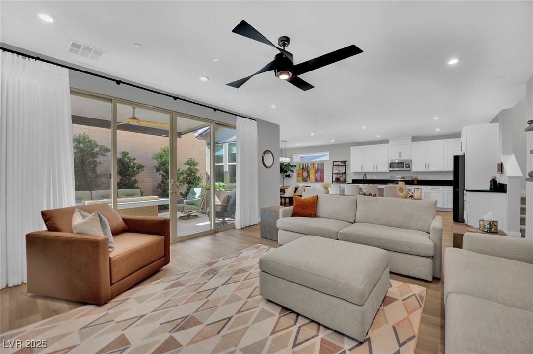 Henderson, NV 89044,3251 Fountaintree AVE