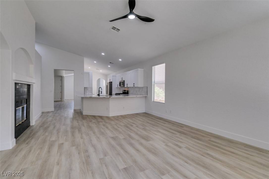 Henderson, NV 89015,823 Wintersweet RD