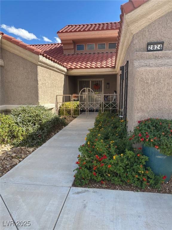 Las Vegas, NV 89134,2824 Crown Ridge DR