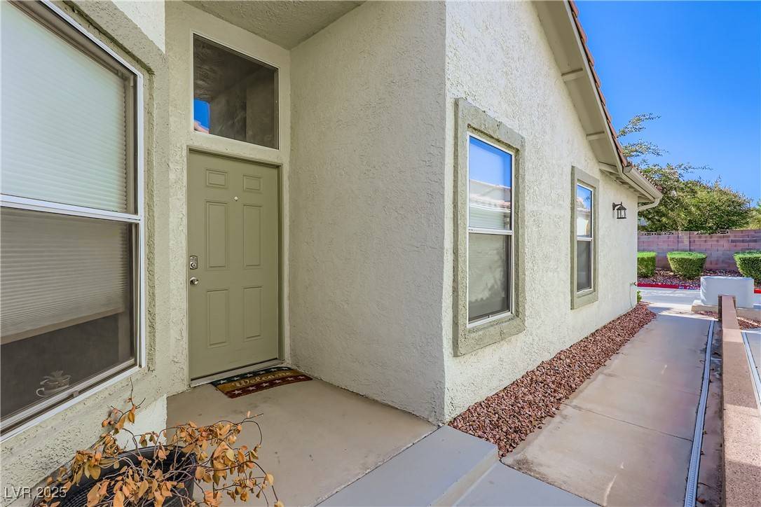 Henderson, NV 89074,156 Painted Valley ST