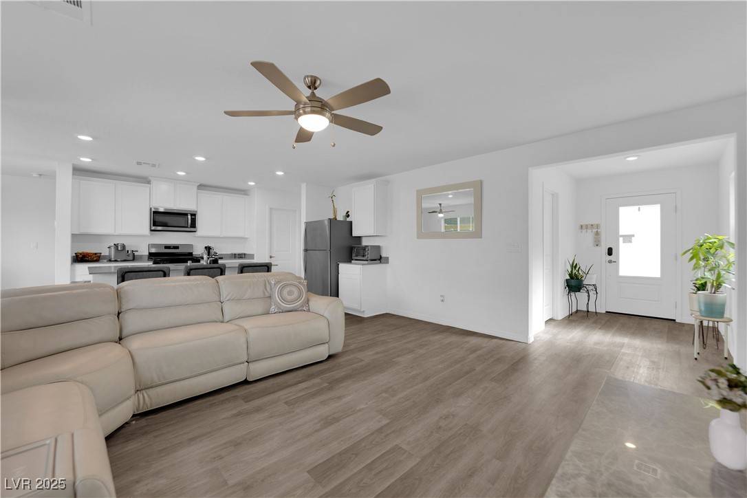 Las Vegas, NV 89156,2745 Ariel Ocean ST