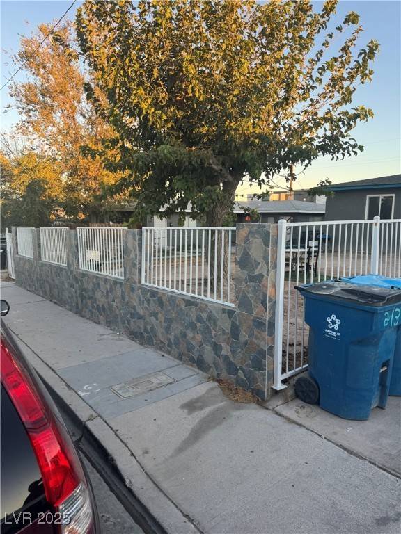 Las Vegas, NV 89106,213 Paul AVE