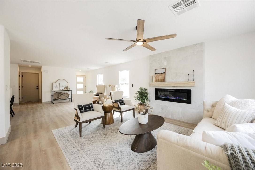 Las Vegas, NV 89138,653 Del Giorno ST