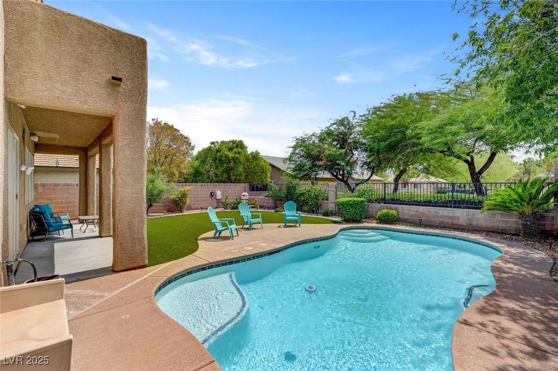 Las Vegas, NV 89143,9053 Black Elk AVE