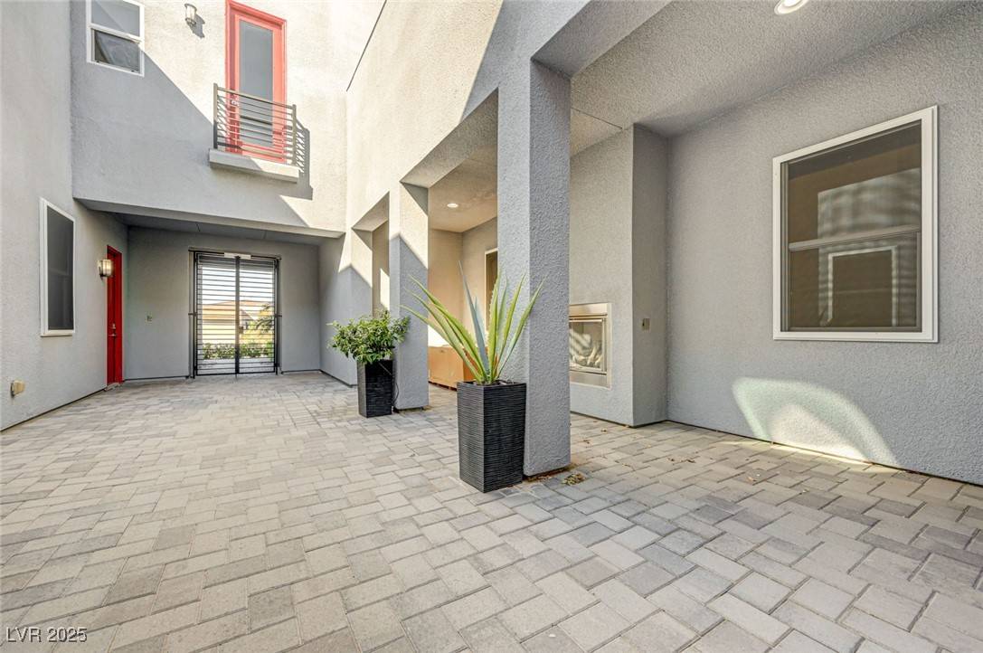 Las Vegas, NV 89113,8081 W Ford AVE