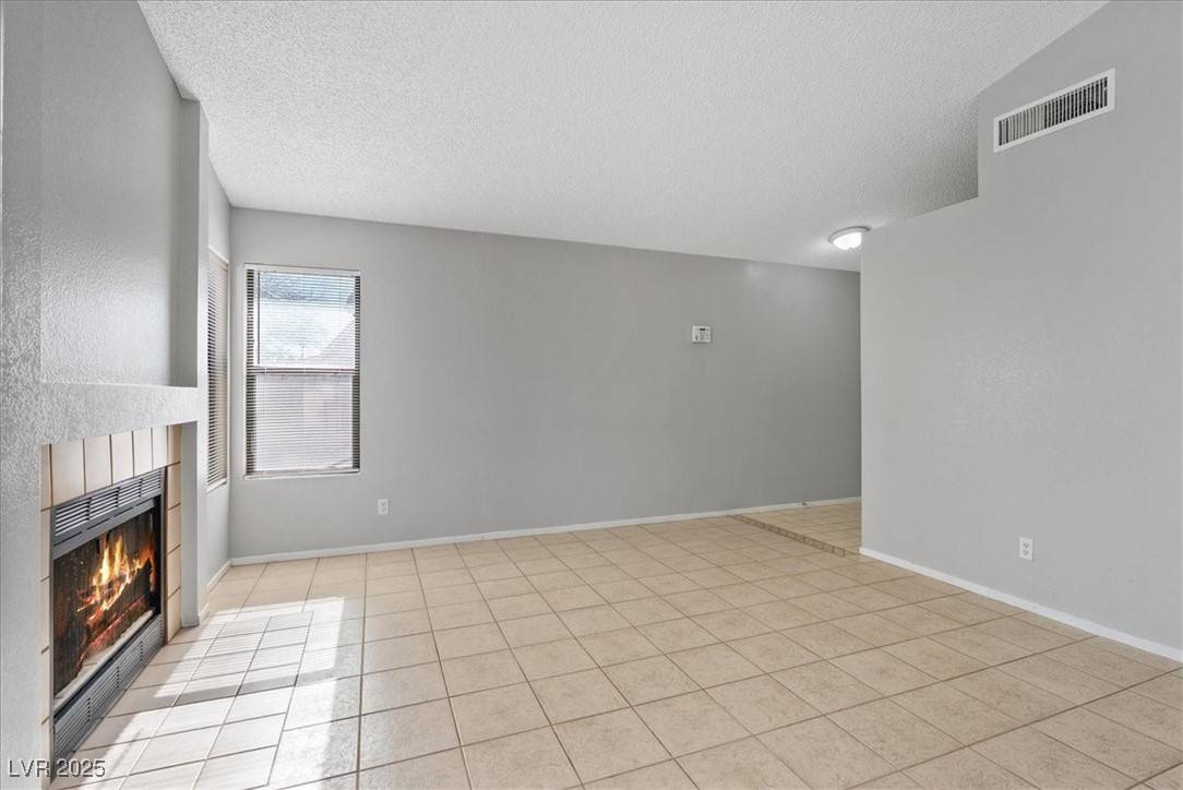 Las Vegas, NV 89119,7026 Ray Charles LN